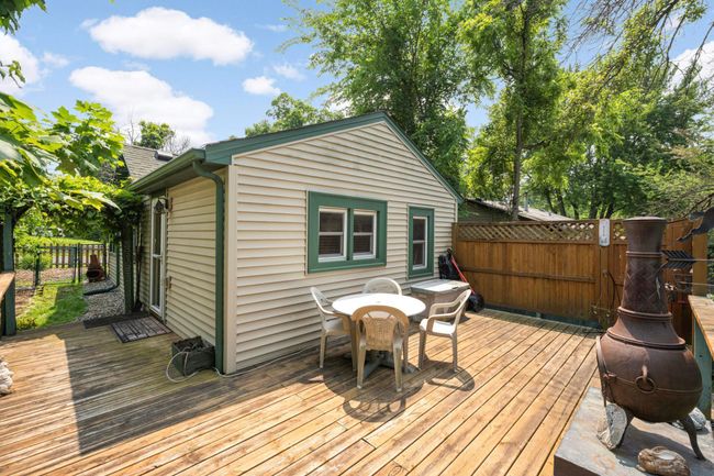 Oversized wrap around deck | Image 13