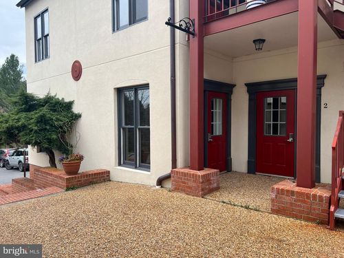 2-107 W Federal St, MIDDLEBURG, VA, 20117-2707 | Card Image