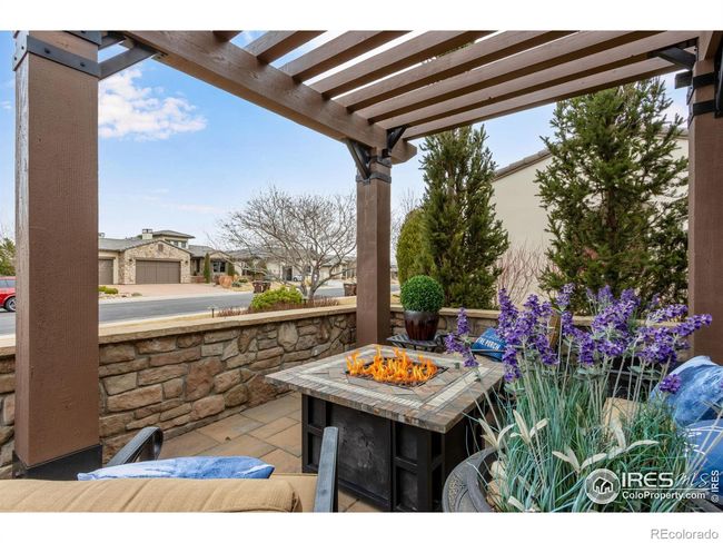Front courtyard | Image 6