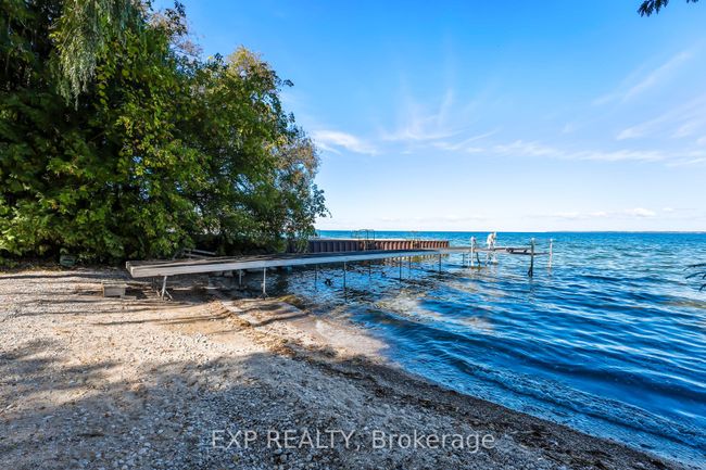 21 Pinery Lane, House other with 3 bedrooms, 2 bathrooms and 12 parking in Jacksons Point ON | Image 4