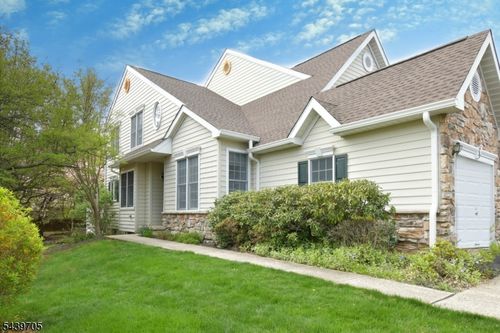 253 Patriot Hill Dr, Basking Ridge, NJ, 07920-4213 | Card Image