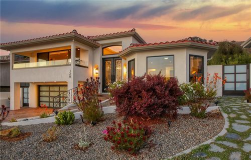 128 Florin St, Pismo Beach, CA, 93449-1521 | Card Image