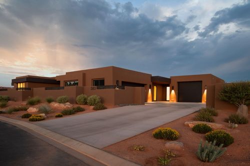 583 S Juniper Way, Ivins, UT, 84738-6821 | Card Image