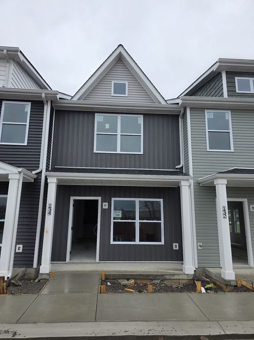 134 Front Ridge Cir, Clarksville, TN, 37040-7387 | Card Image