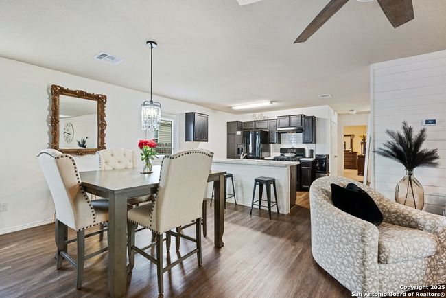 4902 Everett Loop, House other with 3 bedrooms, 2 bathrooms and null parking in Converse TX | Image 5