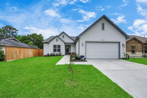 2627 Carmel St, Houston, TX, 77091-3011 | Card Image