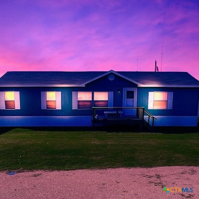 77 Blue St, House other with 3 bedrooms, 2 bathrooms and null parking in Port O Connor TX | Image 27