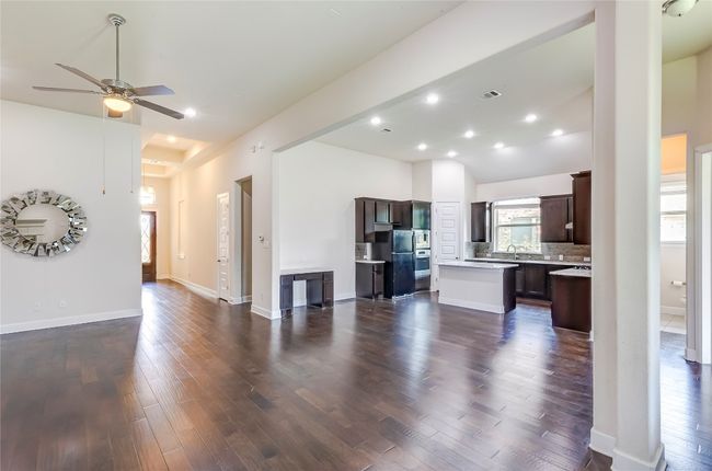 3016 Columbus Loop, House other with 4 bedrooms, 3 bathrooms and null parking in Round Rock TX | Image 9