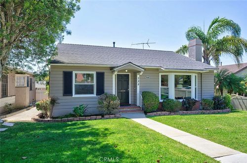 735 Los Altos Ave, Long Beach, CA, 90804-4468 | Card Image