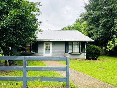 8 Chisholm Trail, Wiggins, MS, 39577 | Card Image