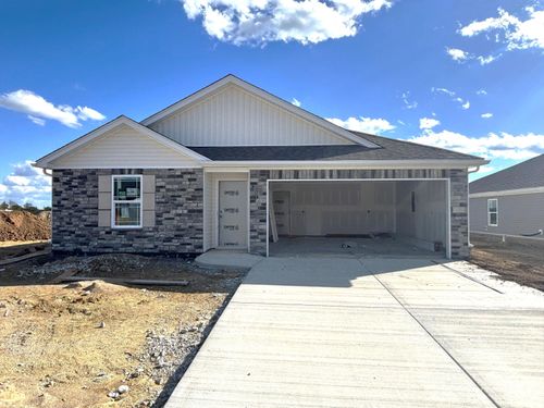 1040 Carriage Place Dr, Richmond, KY, 40475 | Card Image