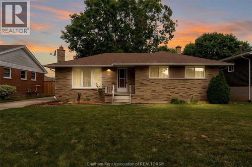 126 Partridge Crescent, Chatham, ON, N7L1E9 | Card Image