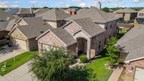 5448 Grenada Dr, Fort Worth, TX, 76119-6596 | Card Image