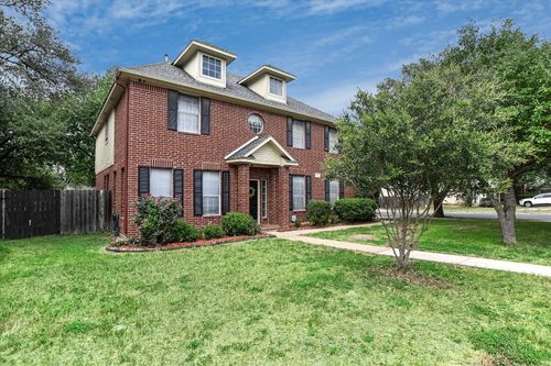 13022 Hunters Chase Dr, Austin, TX, 78729-6413 | Card Image