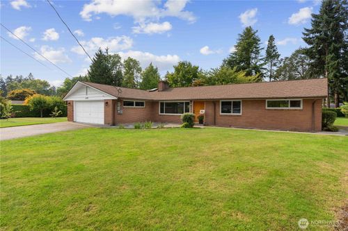 11308 Loma Pl Sw, Lakewood, WA, 98499-1266 | Card Image