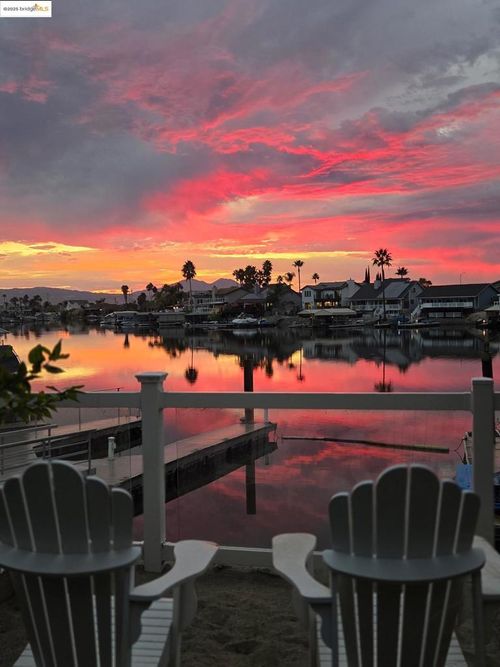 5090 Double Point Way, Discovery Bay, CA, 94505-9494 | Card Image