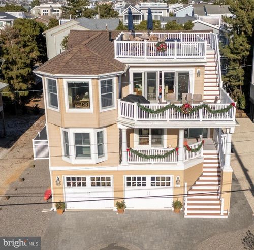 211 Stratford Ave, BEACH HAVEN, NJ, 08008-1359 | Card Image