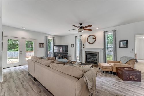 1690 N Stardust Ln, Fayetteville, AR, 72701-2883 | Card Image