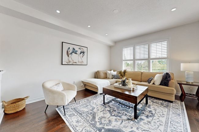 1558 Clitherow St, House other with 4 bedrooms, 3 bathrooms and 1 parking in Milton ON | Image 11