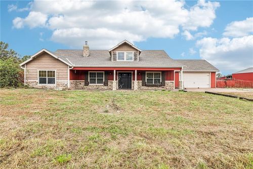 24211 E 223rd St, Harrisonville, MO, 64701-4007 | Card Image