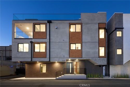16811 14th St, Sunset Beach, CA, 90742-2124 | Card Image
