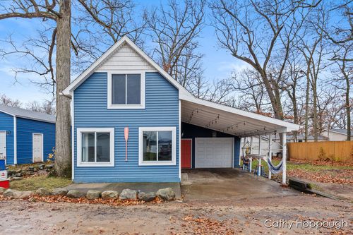 2731 Cottage Drive, Orleans, MI, 48865 | Card Image