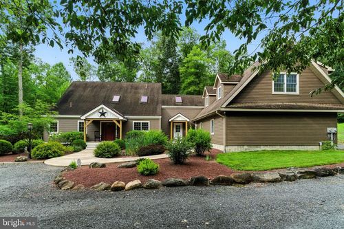 661 Henning Rd, PERKIOMENVILLE, PA, 18074-9337 | Card Image