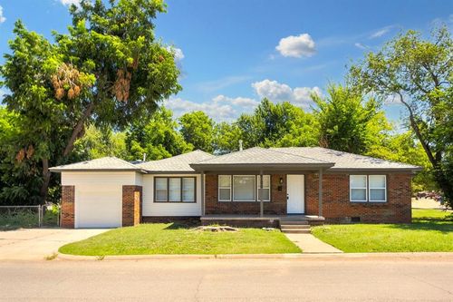 9100 Nichols Rd, The Village, OK, 73120-1342 | Card Image