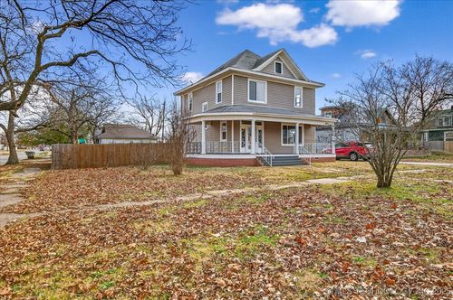 1000 Jennings Ave, Bartlesville, OK, 74003-4727 | Card Image