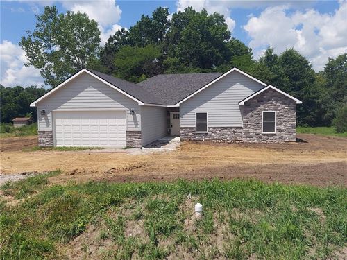 310 Ne 51st Rd, Warrensburg, MO, 64093-7490 | Card Image