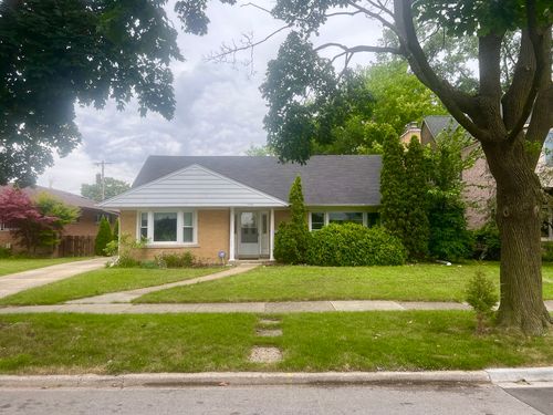7338 N Tripp Ave, Lincolnwood, IL, 60712-1913 | Card Image