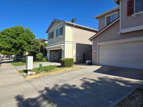 1906 Calaveras Ct, Tracy, CA, 95377-8403 | Card Image