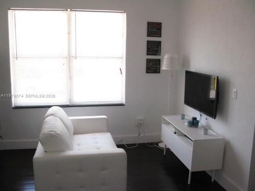 apt-4-900 Jefferson Ave, Miami Beach, FL, 33139-8452 | Card Image