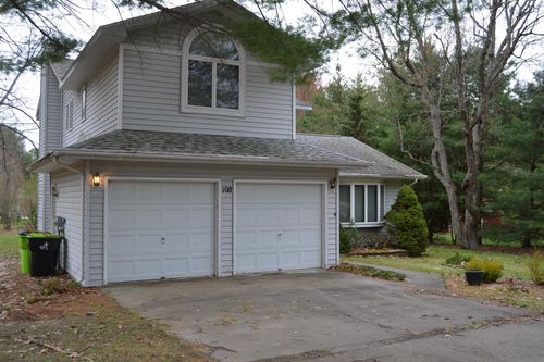 108 Carpenter Blvd, Roscommon, MI, 48653-8703 | Card Image