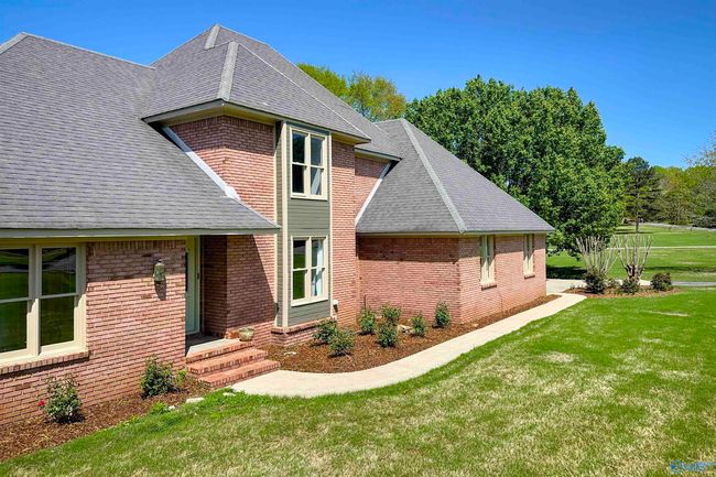 2108 Chapel Hill Rd Sw, House other with 4 bedrooms, 3 bathrooms and null parking in Decatur AL | Image 47