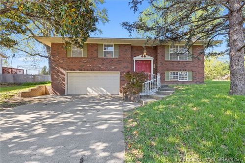 1215 Sportsman Drive, Jeffersonville, IN, 47130 | Card Image