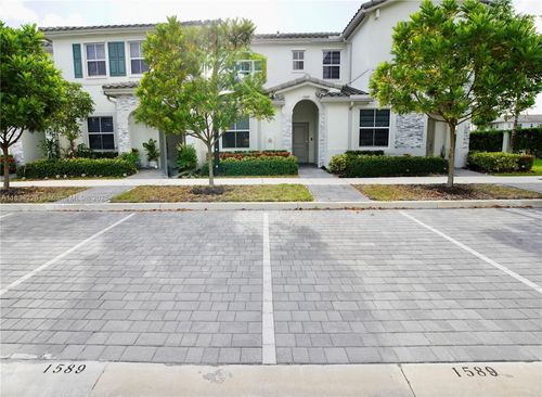 1589 Se 26th Rd, Homestead, FL, 33035-2490 | Card Image