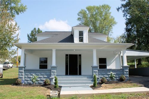 207 East St Nw, Depauw, IN, 47115-9049 | Card Image