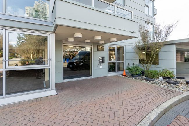 1007 - 235 Guildford Way, Condo with 2 bedrooms, 2 bathrooms and 2 parking in Port Moody BC | Image 22