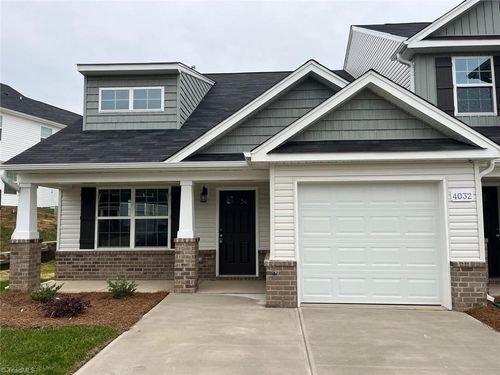 4032 Winding Vine Ln, Greensboro, NC, 27410-9984 | Card Image