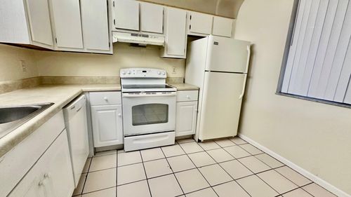apt-300o-2820 Somerset Dr, Lauderdale Lakes, FL, 33311-9324 | Card Image