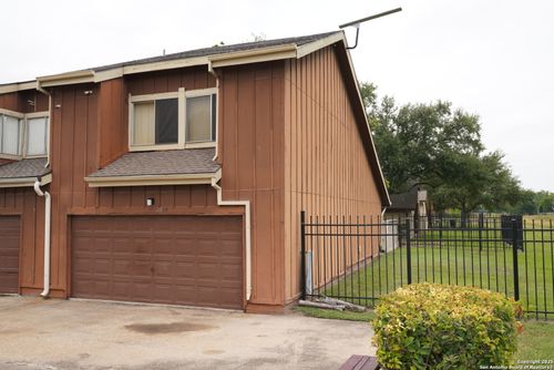 331-12509 Newbrook Dr, Houston, TX, 77072-3913 | Card Image