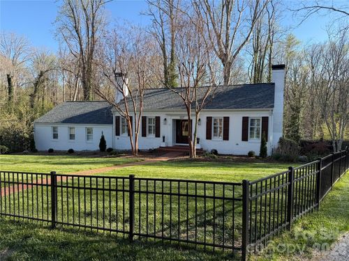 507 Riverside Dr, Morganton, NC, 28655-3726 | Card Image