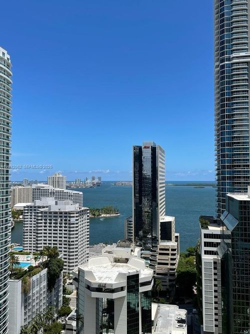 2704-1010 Brickell Ave, Miami, FL, 33131-3773 | Card Image