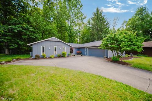 5950 Bayberry Cir, North Ridgeville, OH, 44039-2409 | Card Image