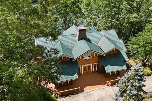 214 Cross Creek Trl, Robbinsville, NC, 28771-6890 | Card Image