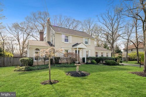 1913 Woodford Rd, VIENNA, VA, 22182-3729 | Card Image