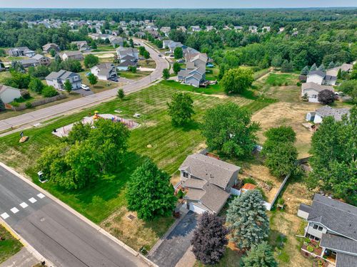 25714 9th St W, Zimmerman, MN, 55398-8310 | Card Image