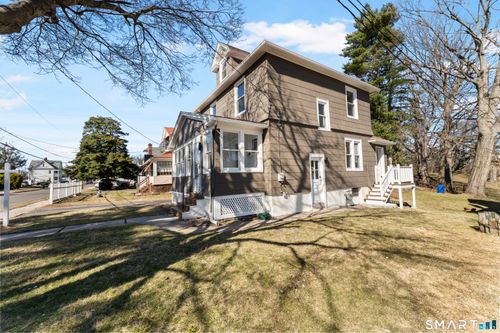 30 Oakwood St, East Hartford, CT, 06108-2332 | Card Image