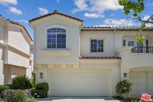 1007 Sunset Oak Cir, Thousand Oaks, CA, 91320-3570 | Card Image
